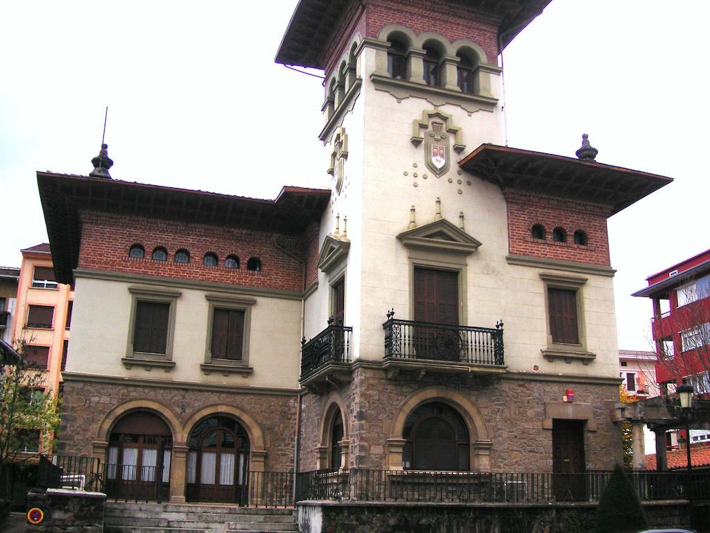 Hotel Mauleon Legazpia Exterior photo